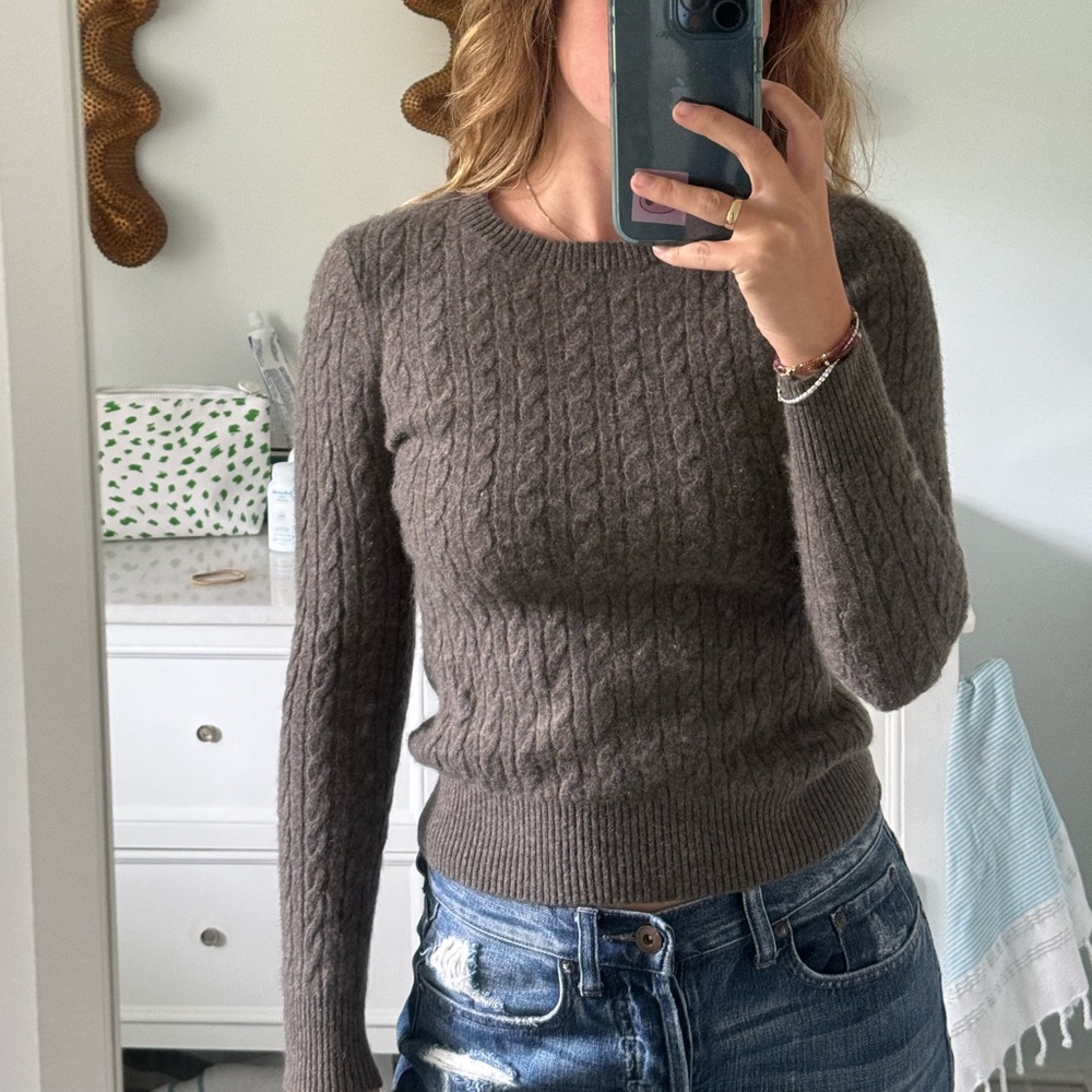 100% cashmere sweater